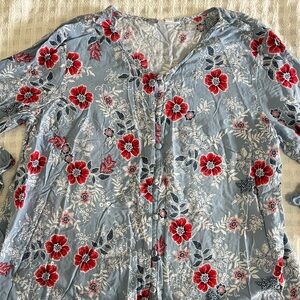 J.Jill Blue & Red Floral Top 🍒🤍